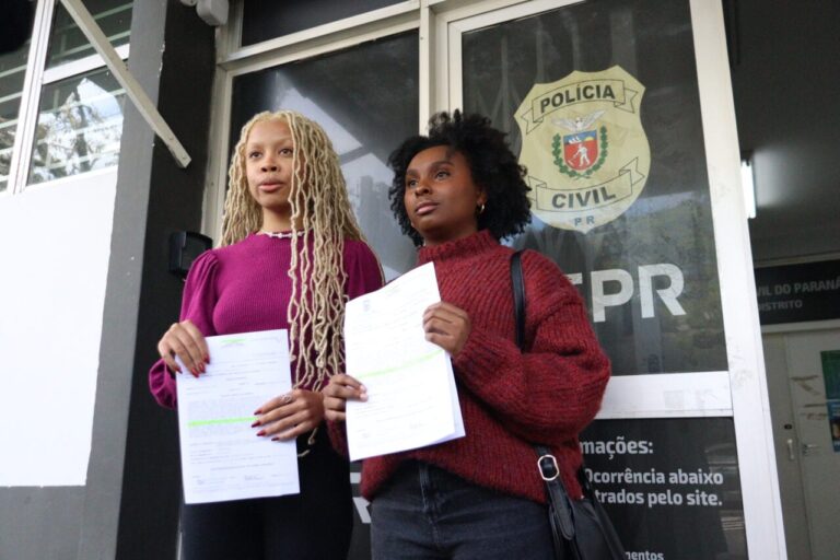 Mulheres denunciam racismo em abordagem de seguranças em loja