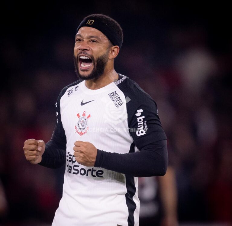 Corinthians encaminha renovação com Memphis Depay