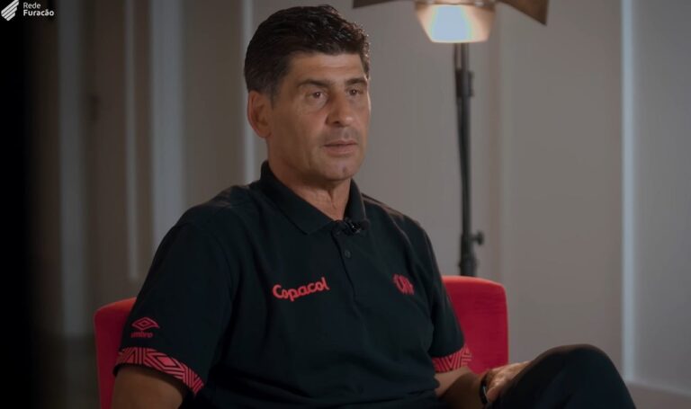 Athletico anuncia saída de técnico e muda comando sub-20