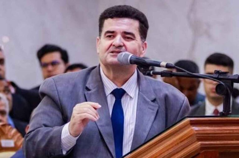 Pastor defende firmeza na disciplina e alerta contra insubordinação