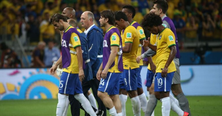 Alemanha 7 x 1 Brasil completa 12 anos com nova ressaca de queda