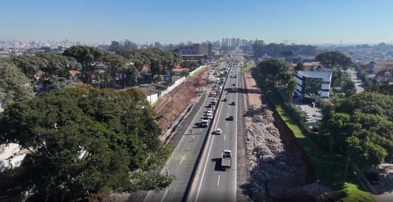 BR-277 muda fluxo para içamento de vigas na Grande Curitiba