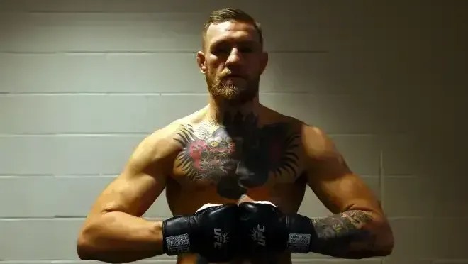 McGregor provoca Holloway e esquenta rivalidade para UFC 329