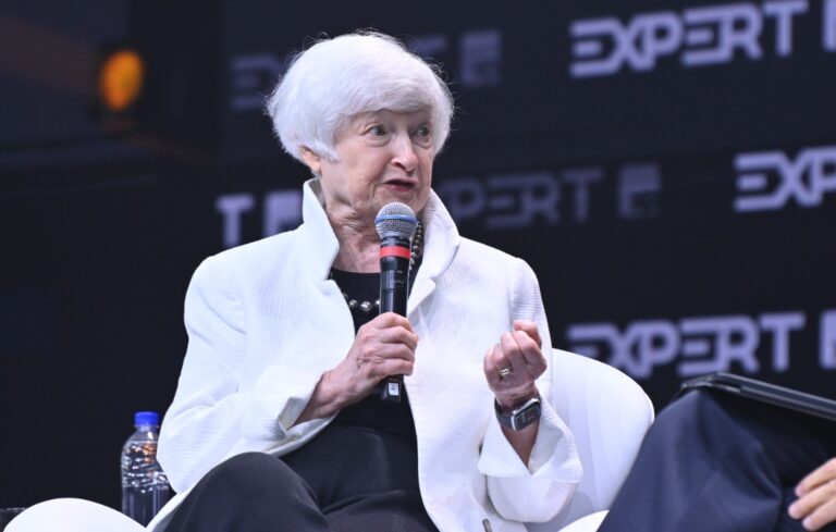 Yellen prevê inflação acima de 2% nos EUA nos próximos 5 anos