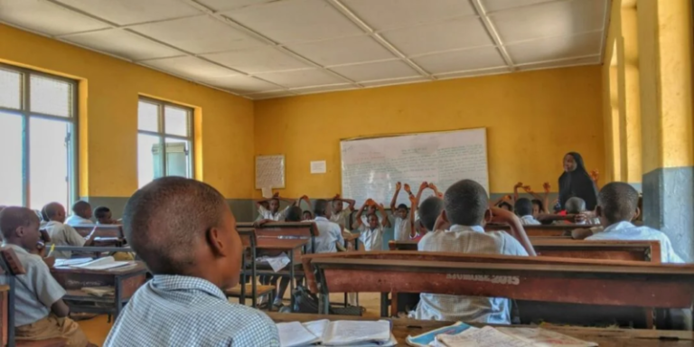Ataque terrorista em escola da Nigéria deixa estudantes sequestrados