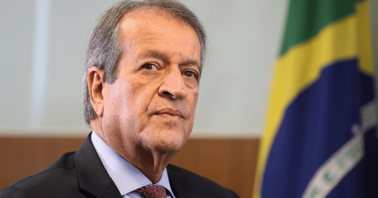 STF investiga Valdemar Costa Neto por direcionamento de emendas