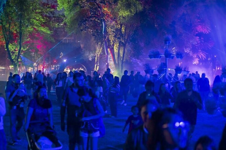 Inverno Encantado loteia Passeio Público todas as noites