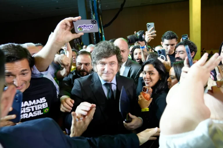 Brasil convoca embaixador na Argentina após crítica de Milei a Moraes