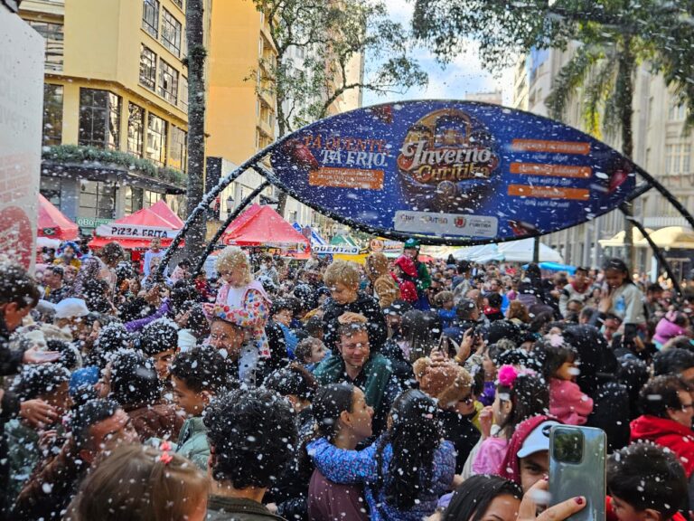 Domingo em Curitiba apresenta céu nublado que se dispersa