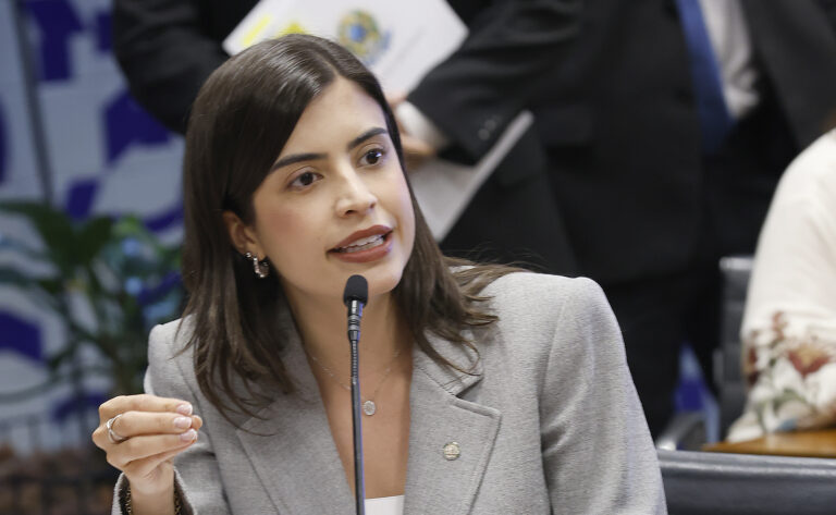 PL da misoginia: votação adiada sem acordo na Câmara