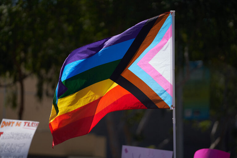 Polícia do Texas adverte pregadores sobre multas em evento LGBT