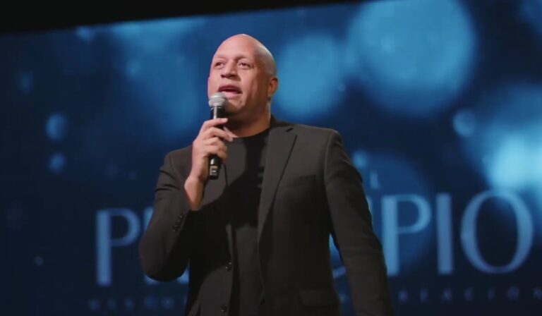 Pastor do Texas é indiciado por desviar R$ 16 milhões