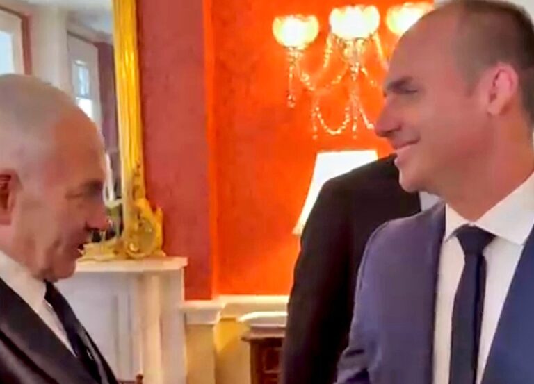 Eduardo Bolsonaro se reúne com Netanyahu e discute saúde do pai