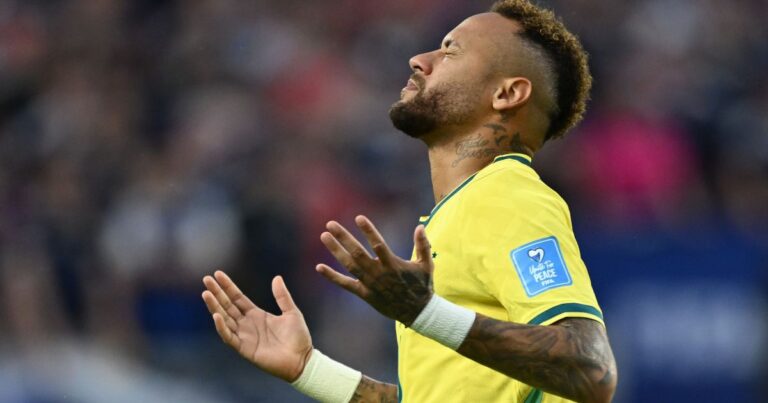 Neymar lidera preferência dos torcedores para substituir Paquetá