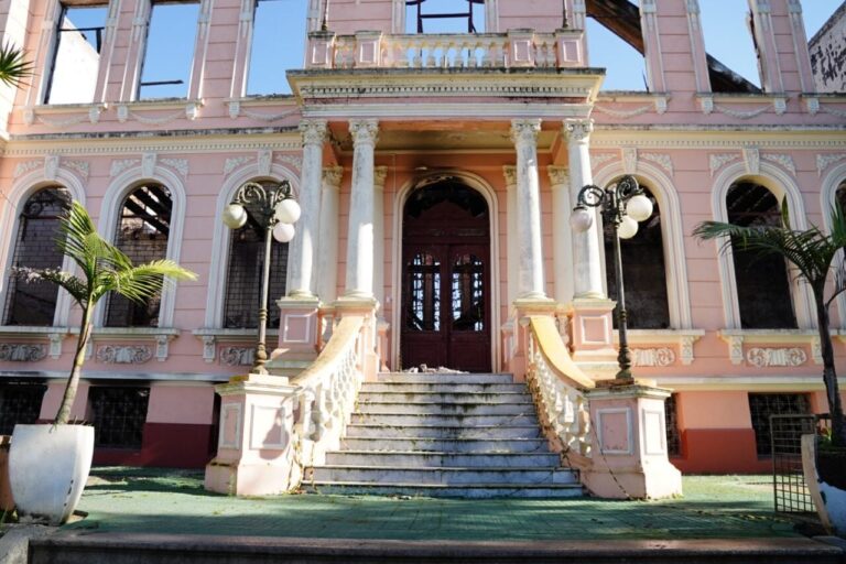Restauração do Instituto Caetano Munhoz da Rocha começa no litoral