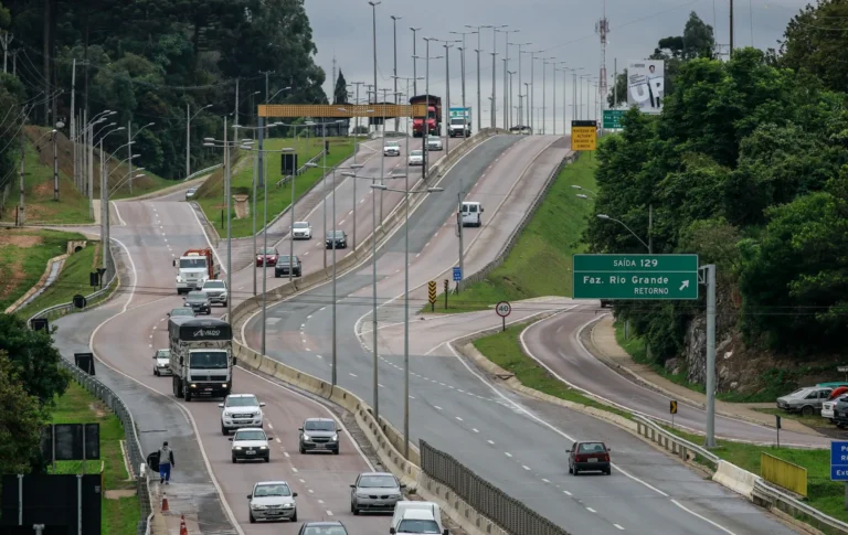 EPR vence leilão da Régis Bittencourt com maior deságio