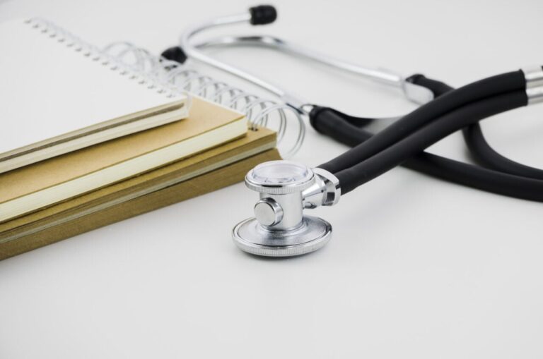 Formação médica no Paraná ganha regras mais rigorosas