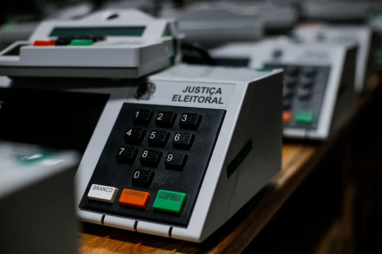Paraná assume 5º maior colégio eleitoral do Brasil
