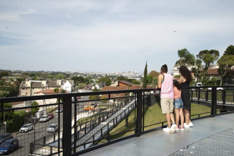Curitiba oferece dez passeios gratuitos para aproveitar domingo com frio