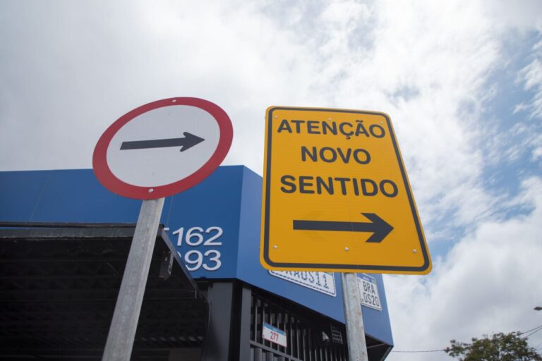 Curitiba muda sentido de duas ruas no bairro Portão a partir de terça-feira