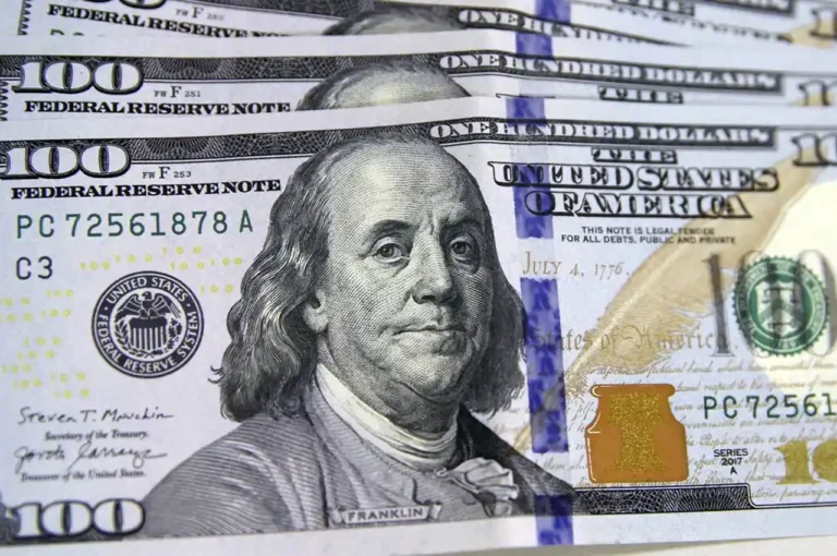 Dólar sobe a R$ 5,16 e Bolsa cai 2,5% após ata do Copom