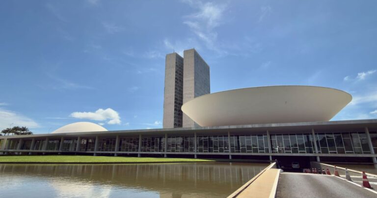 Pesquisa aponta desaprovação de 62,4% do trabalho do Congresso Nacional
