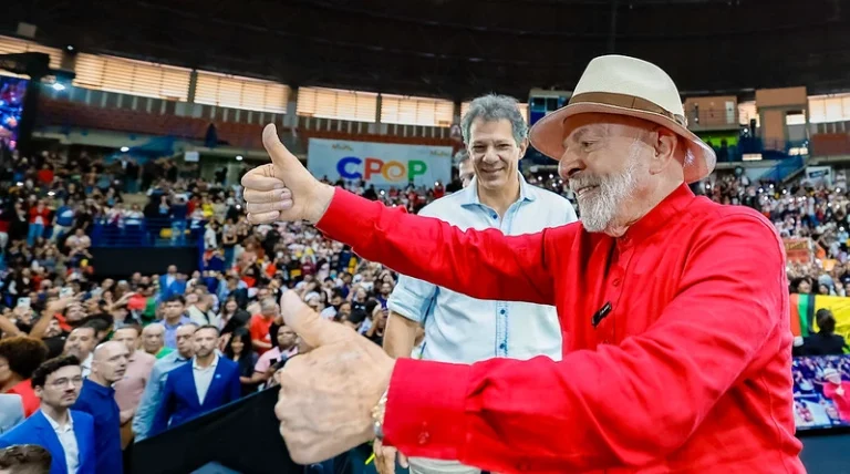 Lula indica Haddad como sucessor na presidência