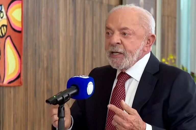 Lula anuncia fim da taxa das blusinhas para esta quarta-feira