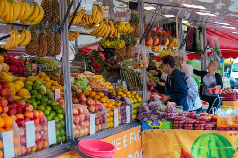 Curitiba inaugura nova feira livre neste sábado com produtos frescos