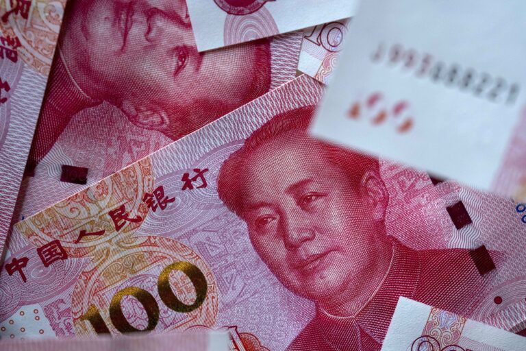 China registra queda inesperada em novos empréstimos bancários em julho