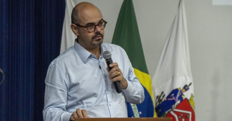 Simões espera que Marcelo Aro não tenha vinculado recurso a apoio