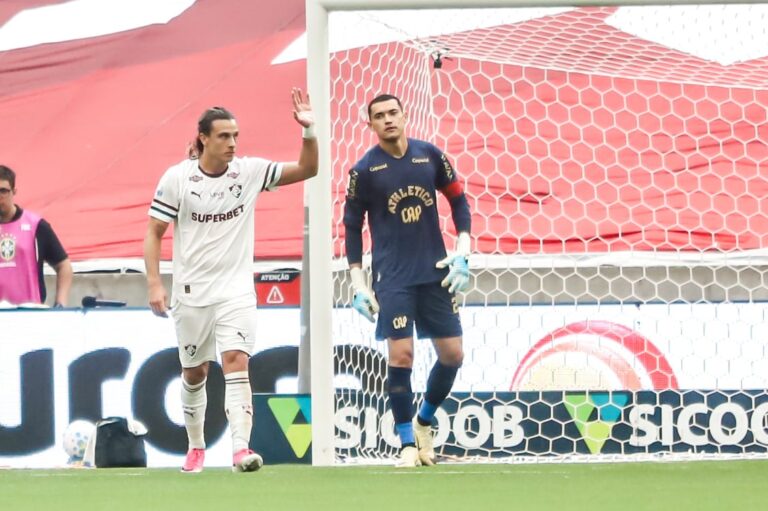 Odair muda discurso sobre Santos após nova falha no Athletico