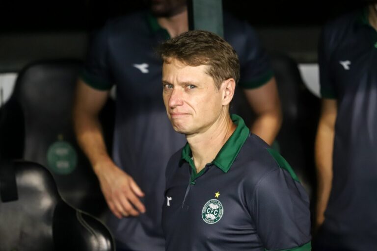 Fernando Seabra explica escolha de Jacy como novo capitão do Coritiba