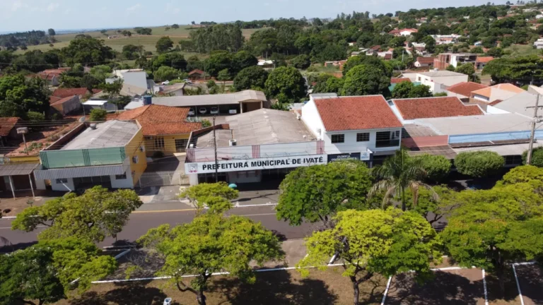 MP pede anulação de lei que aumenta salários de políticos em 80% no Paraná