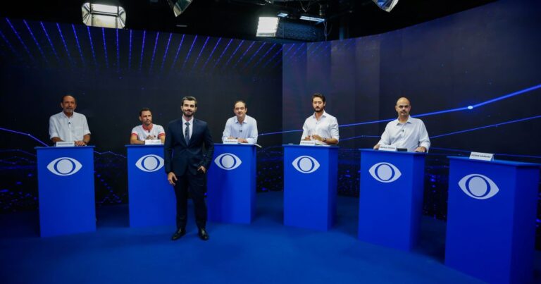 Kalil, Cleitinho, Roscoe, Gabriel e Mateus se enfrentam em debate em Minas