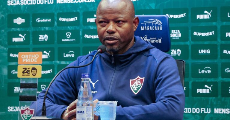 Fluminense confirma Marcão como técnico até o final de 2026