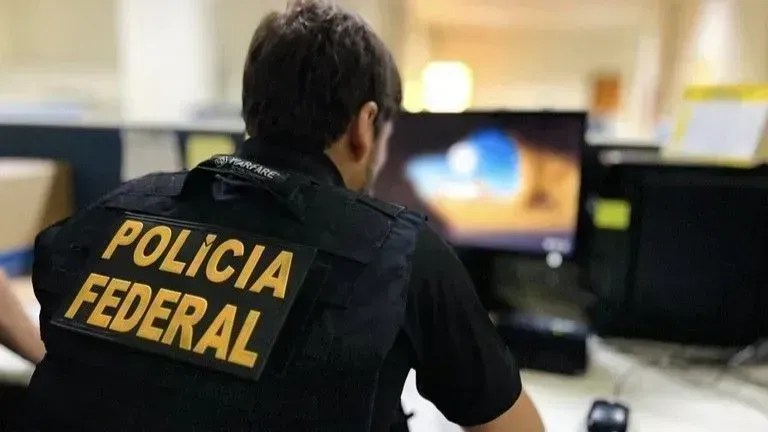 PF aponta ocultação de recursos em esquema com senador
