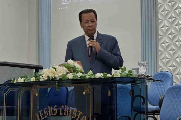 Pastor Perci Fontoura questiona dados de Helena Raquel sobre agressão a mulheres