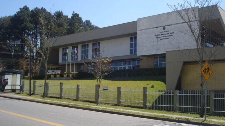 Ex-soldado é condenado por injúria racial contra colega em quartel do Paraná