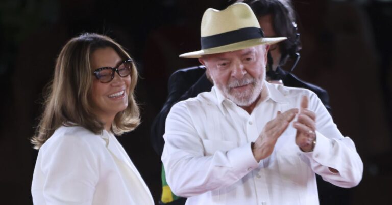 Lula promete briga com emenda parlamentar se reeleito