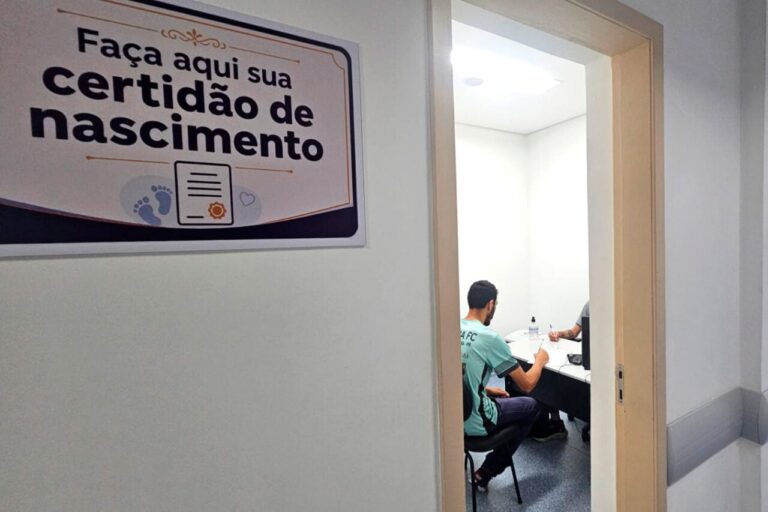 Maternidades do Paraná emitem certidão de nascimento antes da alta hospitalar
