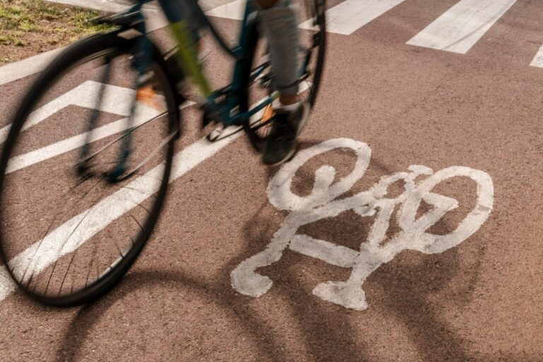 Estudo mostra aumento de brasileiros que pedalam mais durante a semana