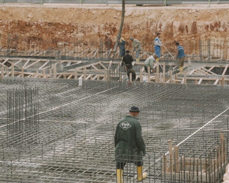 Tecnologia brasileira reduz rachaduras em concreto de obras grandes