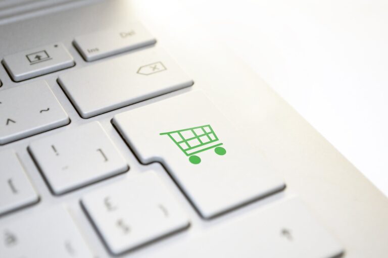 E-commerce movimenta R$ 14,05 bilhões no Paraná em 2025