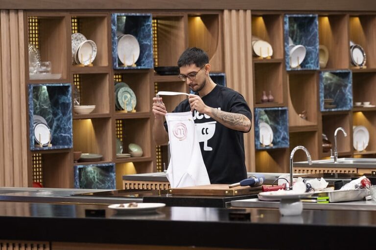 Candidato é eliminado do MasterChef Brasil após preparar sorvete com nitrogênio líquido