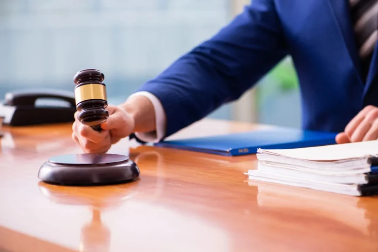 Cartórios do Paraná recebem ordens judiciais de penhora em tempo real