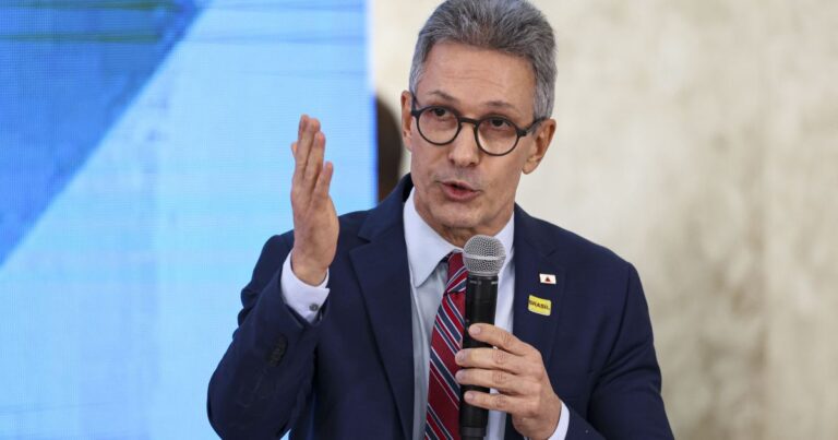 Zema defende ampliação do seguro agrícola para produtores afetados no RS