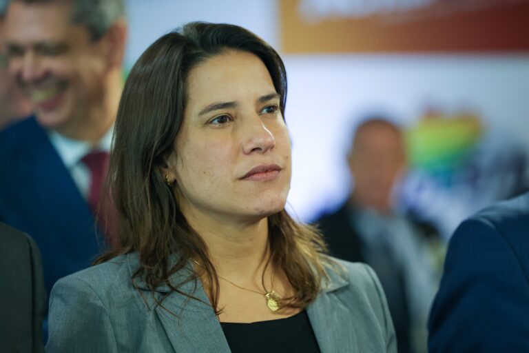 Raquel Lyra e João Campos empatam na disputa pelo governo de Pernambuco
