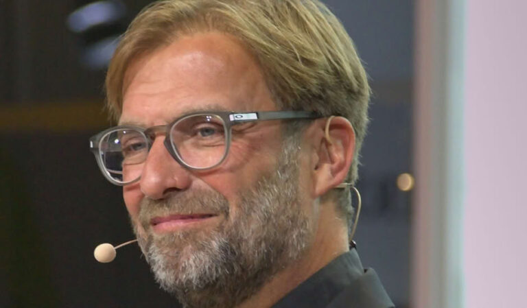 Jürgen Klopp fala sobre fé cristã em biografia