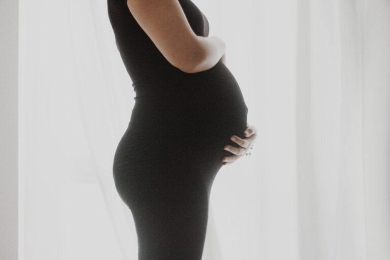 Mulher de Indiana chega a acordo após complicações em aborto